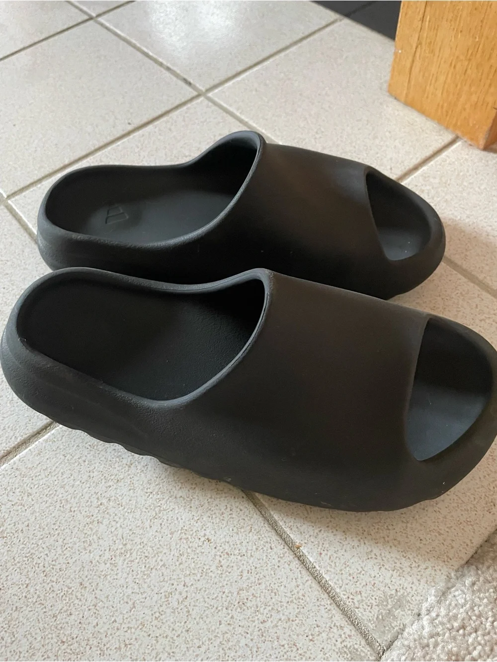 Yeezy real slides